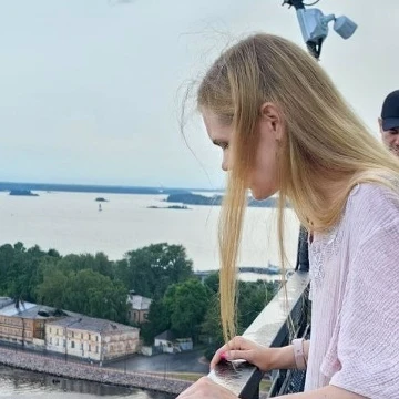 Аватар пользователя AmbitiousCreator_876d
