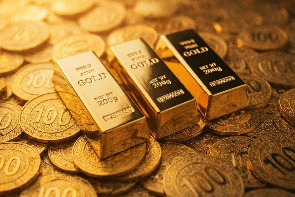 ПРО ЗОЛОТО ДНЁМ ✨Золото сегодня: 22 октября 2026 г., слабая динамика, осторожность перед решением ФРС 📉 Металл - изображение