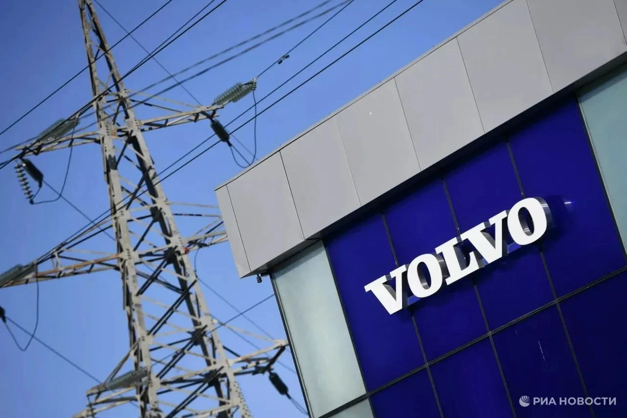 ⚡️ Volvo зарегистрировала товарный знак в России Под ним компания сможет продавать машины, двигатели и моторы, а - изображение
