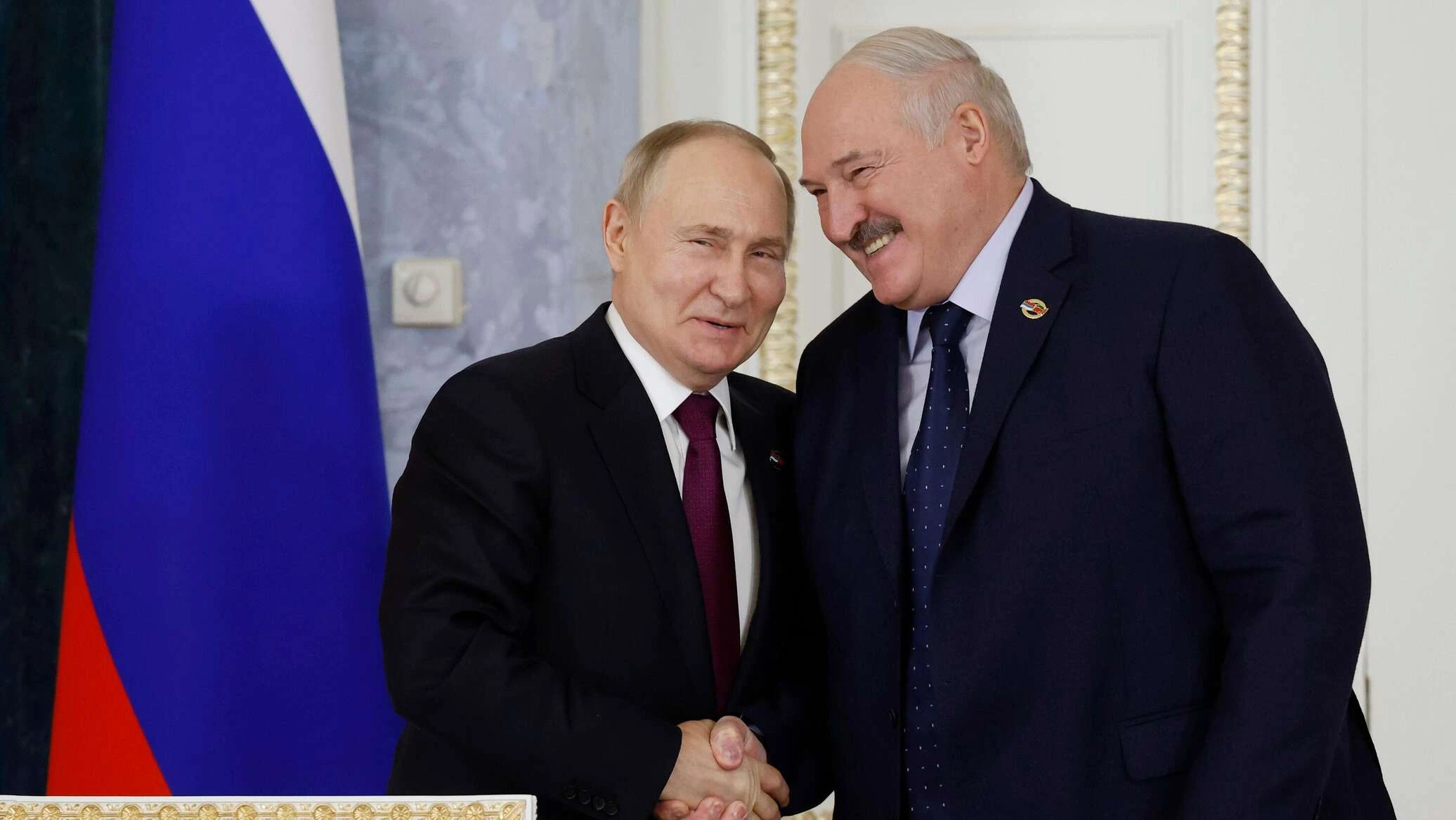 Москва и Минск плодотворно взаимодействуют на всех направлениях, отметил российский лидер МОСКВА, 3 июля. Россия - изображение
