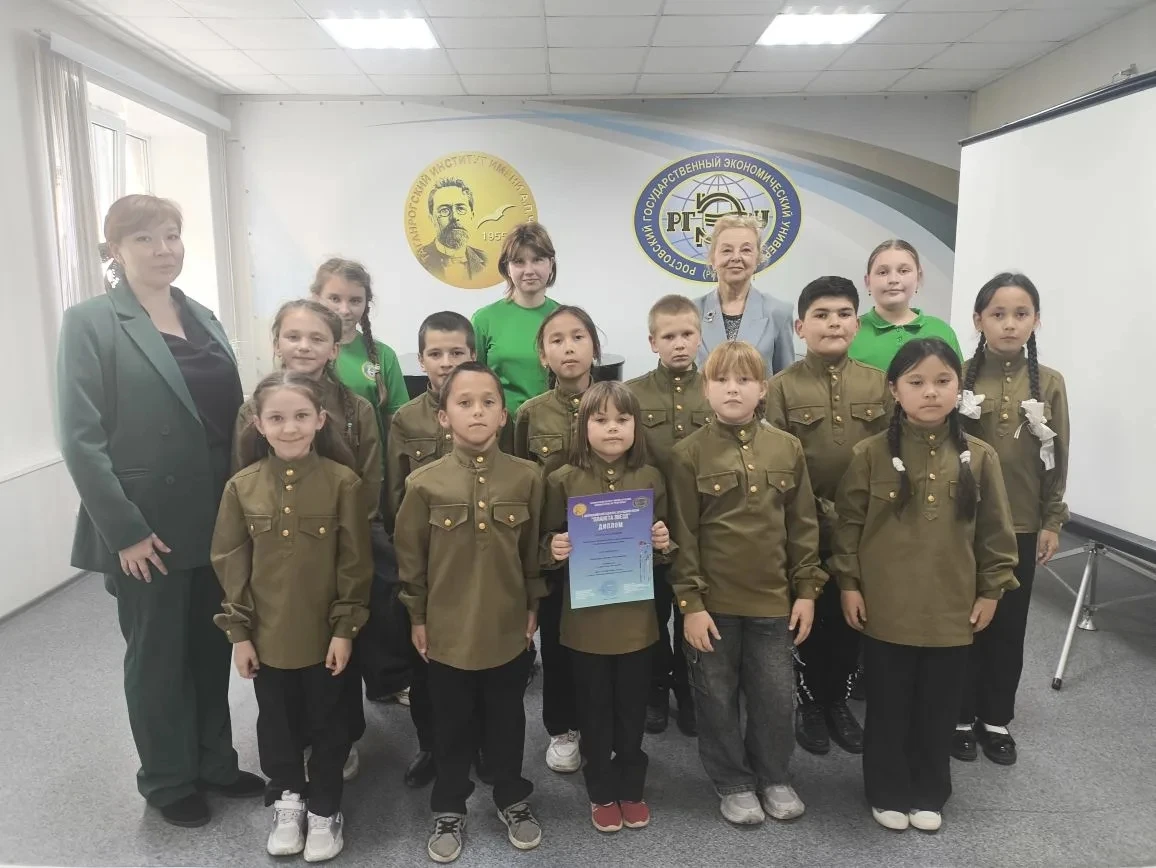Умнечки🤩они стали Лауреатами 2 степени https://vk.ru/wall197785162_1303 #певец #певица #вокалист #голос #сцена - изображение