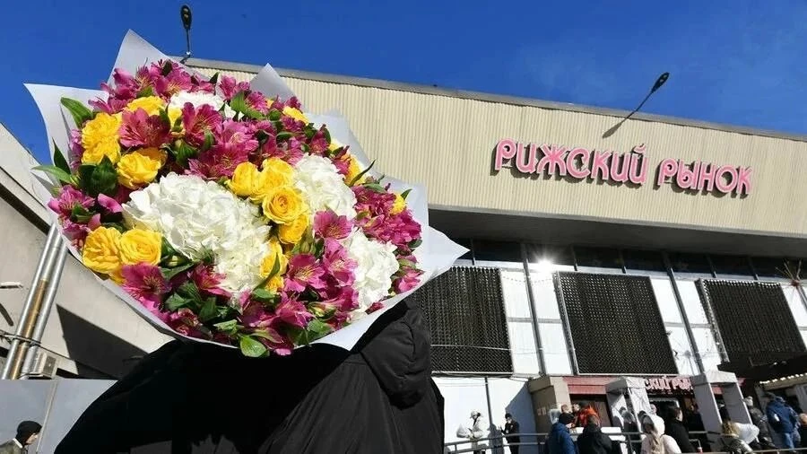 🏗 Рижский цветочный рынок выставят на торги за ₽155 млн Участок земли у станции метро «Рижская», на котором - изображение