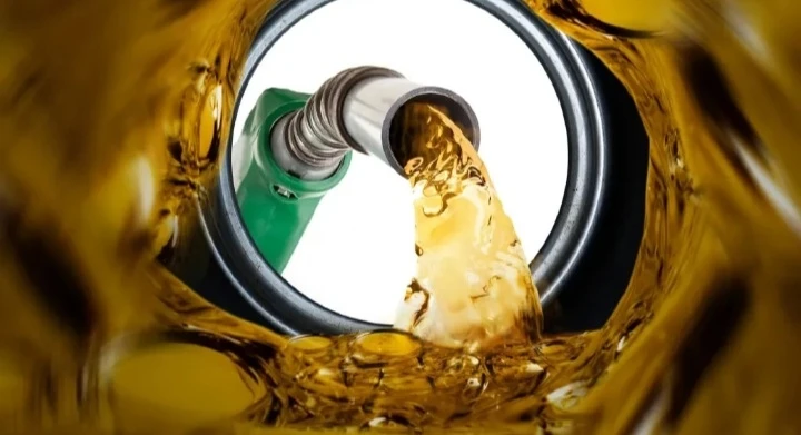 ⛽️ ▪️ По словам Дональда Трампа, Россия поставит более 300 тыс. тонн дизтоплива на американский и мировой рынки. - изображение
