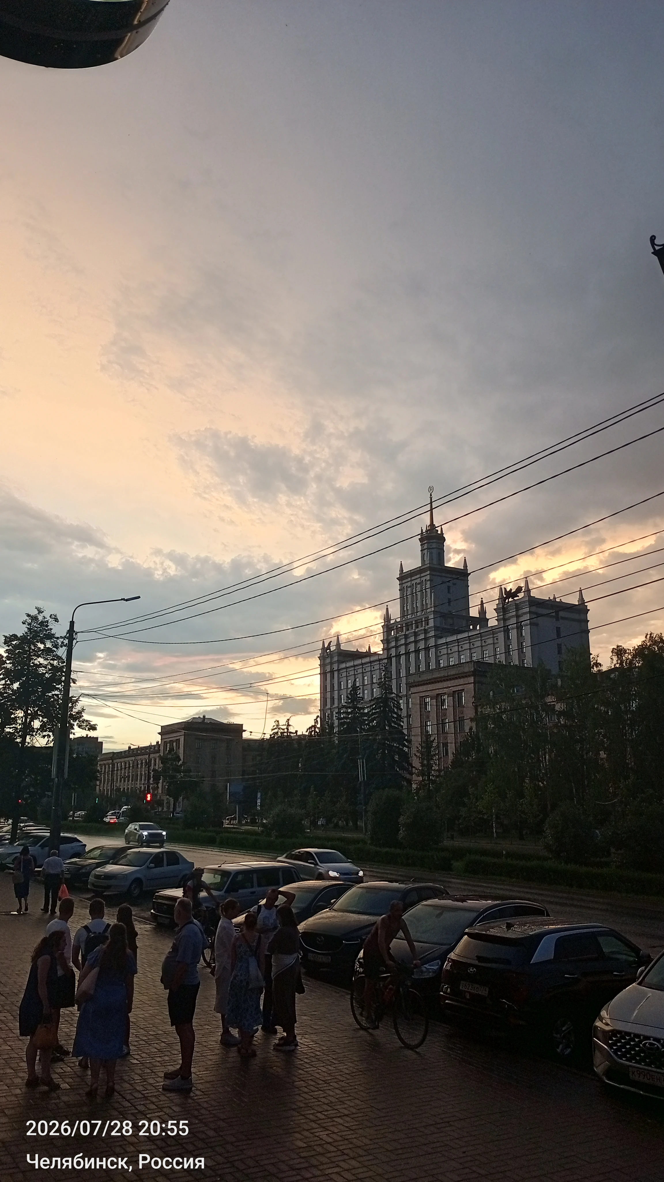 Всем доброго времени суток! ✌️ Рад снова быть с вами и делиться мыслями, опытом и инсайтами. 😊 Признаюсь - изображение