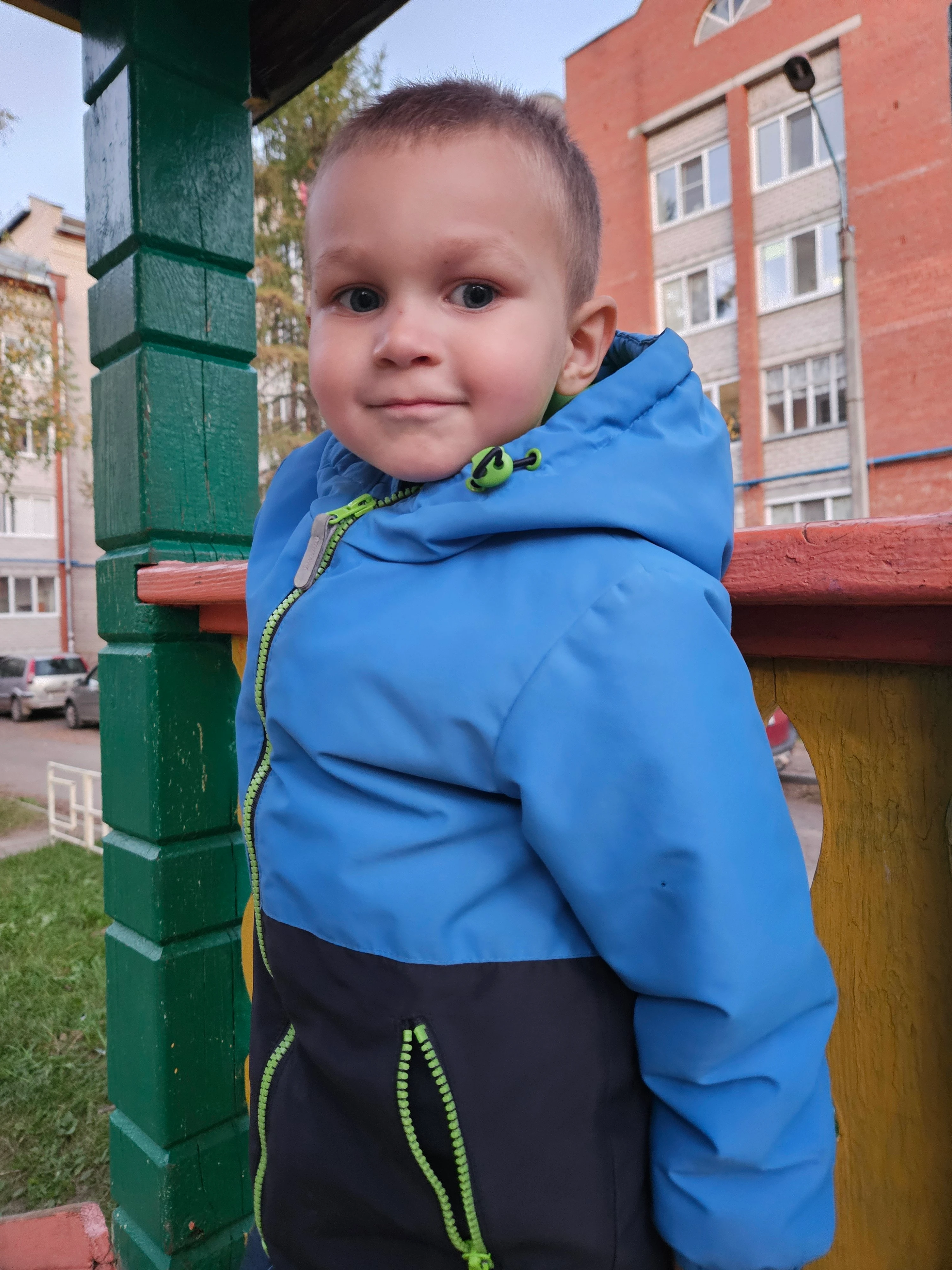 Прогулка после тхэквандо. На этой тренировке я, к сожалению, не присутствовала, с сыном ходила бабушка. Я в это - изображение