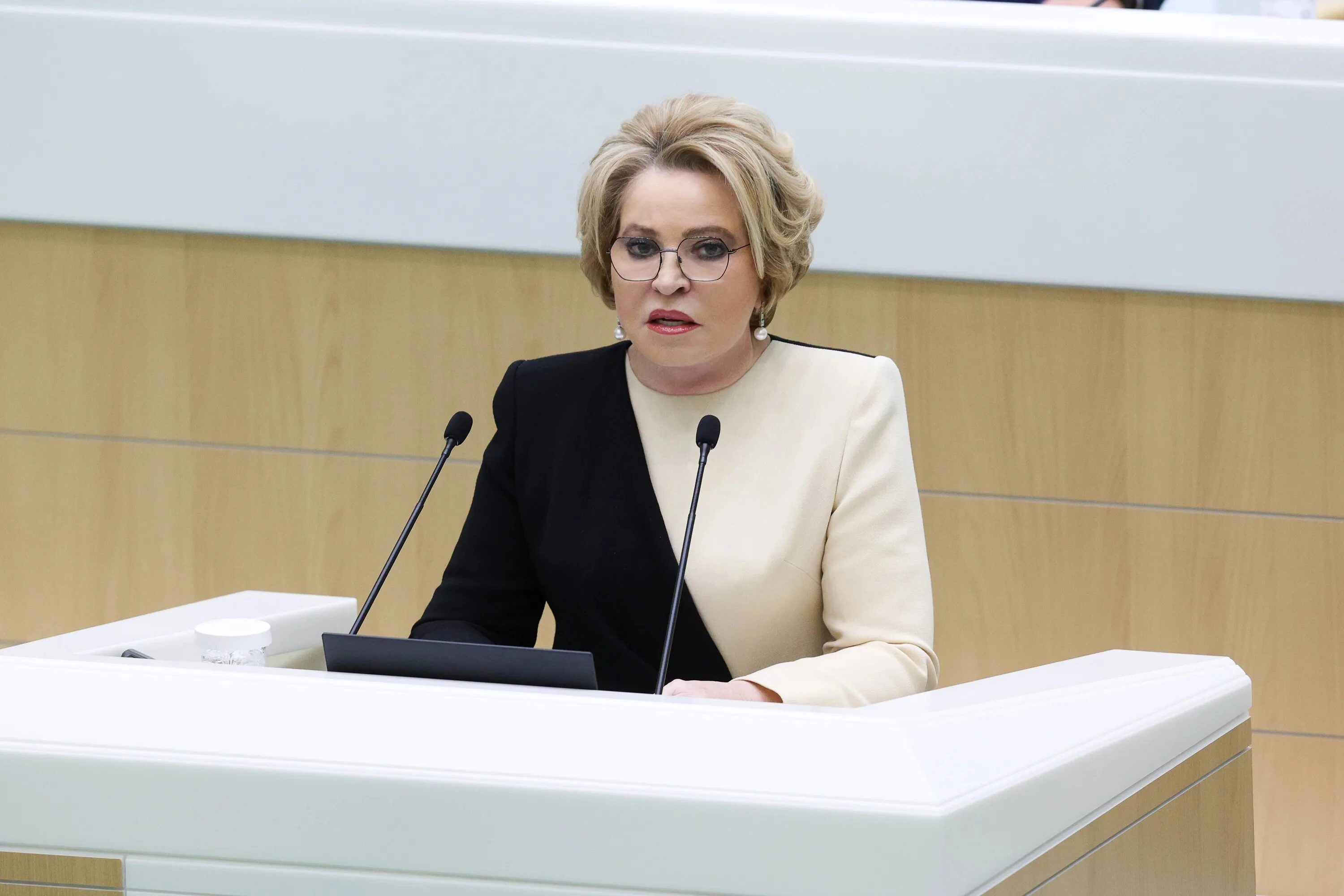 Что случилось Председатель Совета Федерации Валентина Матвиенко выступила с резкой критикой питания в российских - изображение