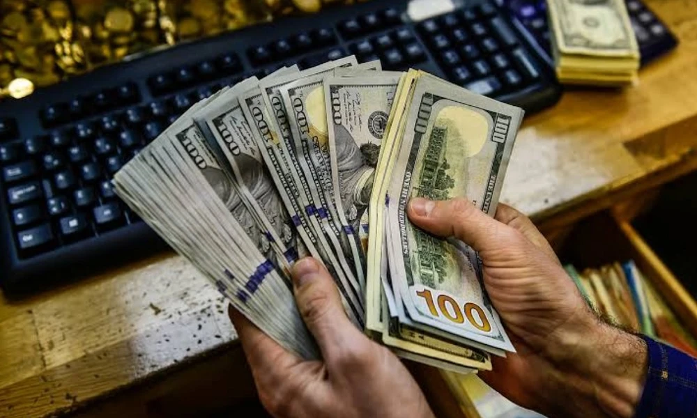 ⚠️ Уолл-стрит подает новый сигнал. После нескольких месяцев лидерства технологического сектора крупные фонды - изображение