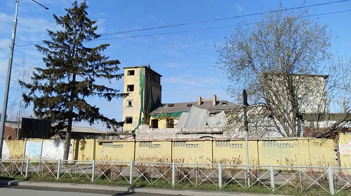 Фото - ИА Рустемпо Вопрос расселения ветхого жилья остается одной из самых острых социальных тем в России. - изображение