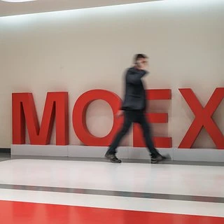 К началу августа 2026 года российский фондовый рынок подошёл в состоянии затяжного снижения, которое наблюдатели - изображение