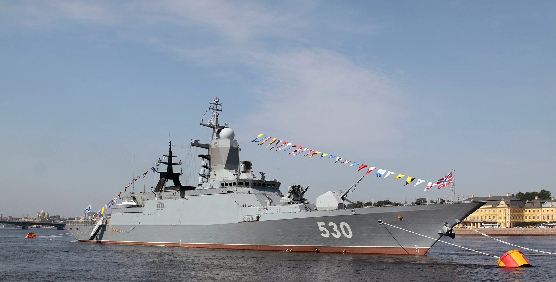 23 октября на Амурском судостроительном заводе (АСЗ, входит в ОСК) вывели из цеха и спустили на воду - изображение