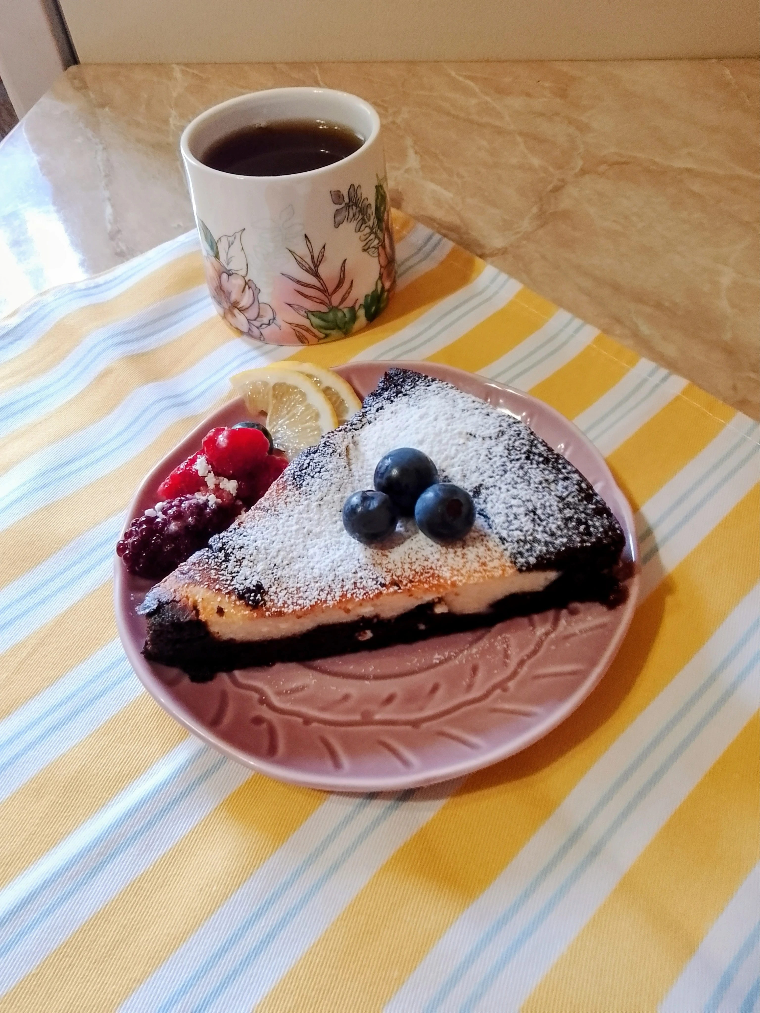 Шоколадно-творожная запеканка: эксперимент, который удался! 🍫🧀 Когда я нахожу рецепты, которые еще не - изображение