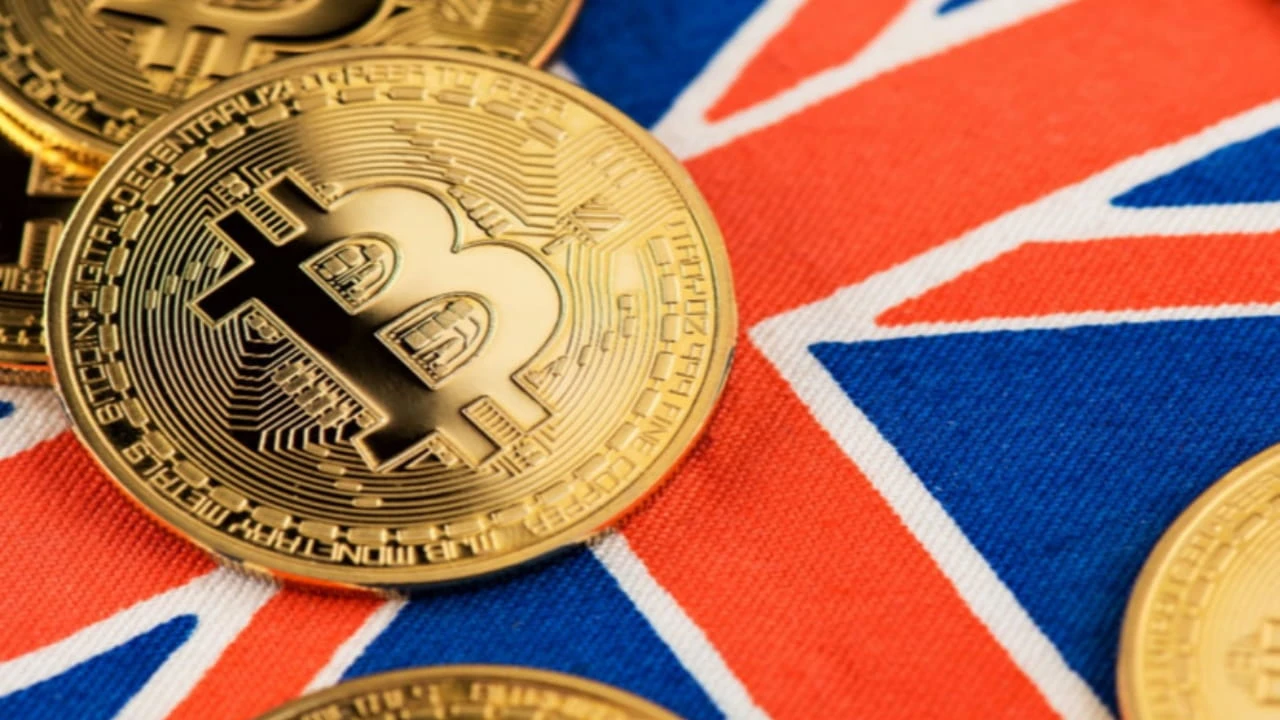 Что случилось Правительство Великобритании 26 мая 2026 года ввело санкции против 18 криптовалютных платформ, - изображение
