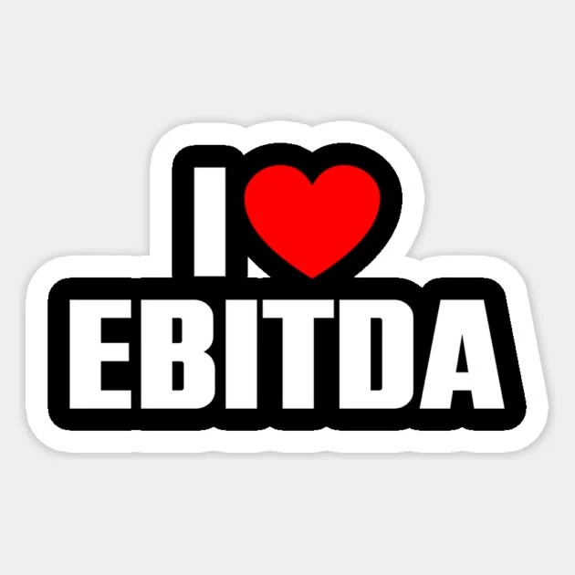 EBITDA — это прибыль до вычета процентов, налогов и амортизации. Соотношение чистого долга к EBITDA показывает, - изображение