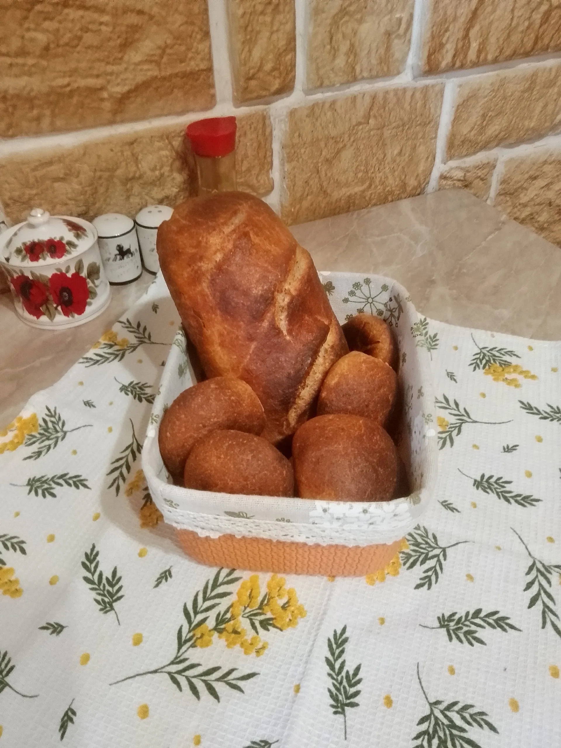 #Аромат домашнего уюта 🍞 Сегодня пекла хлеб с двумя видами муки белой и цельно- зерновой.. На кухне витает тот - изображение