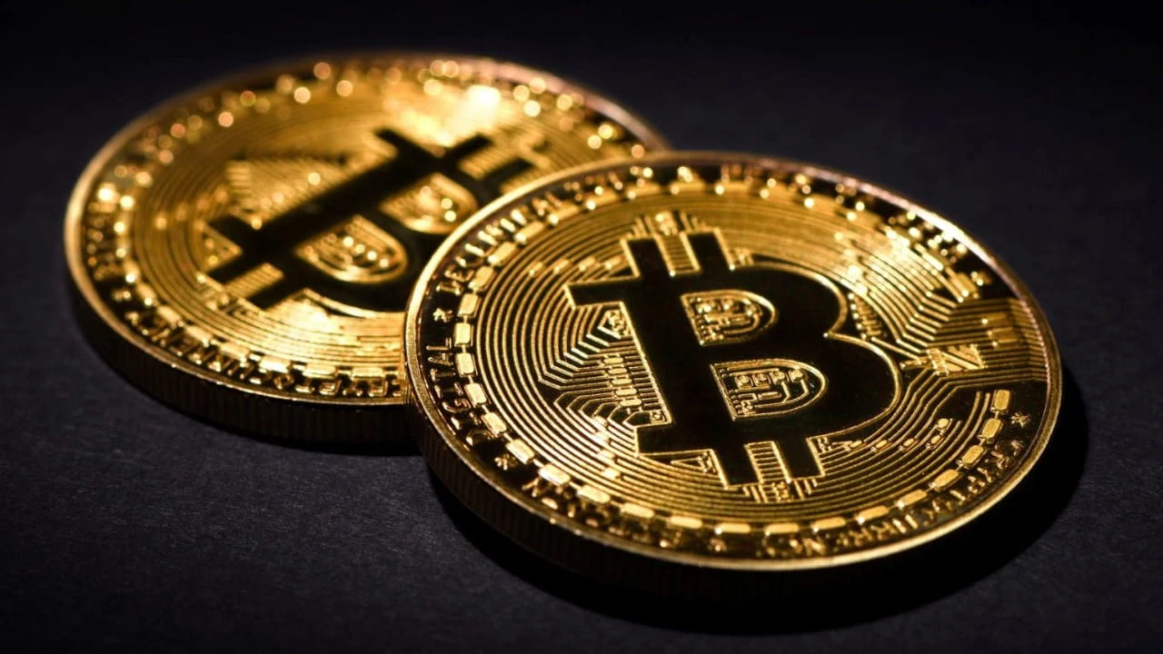 📊 Текущая ситуация (на 26 октября 2026) На утро 26 октября BTC торгуется около $79 940 – $80 460. За последние - изображение